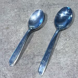 8 Vintage Atomic Night Sky International Silver Stainless Spoon 6 5.5' 2 7.5"